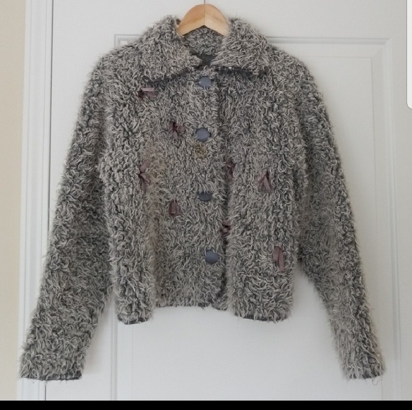 Korean Jackets & Blazers - Vintage Trendy Fur Style Heather Gray Button Front Long Sleeve Short Jacket Sz 2